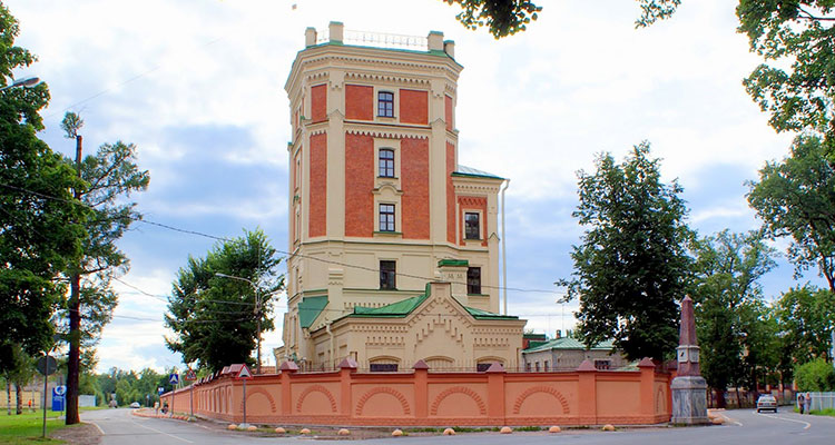 Водонапорные башни Петербурга